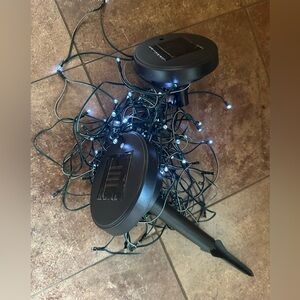 Outdoor solar twinkle lights